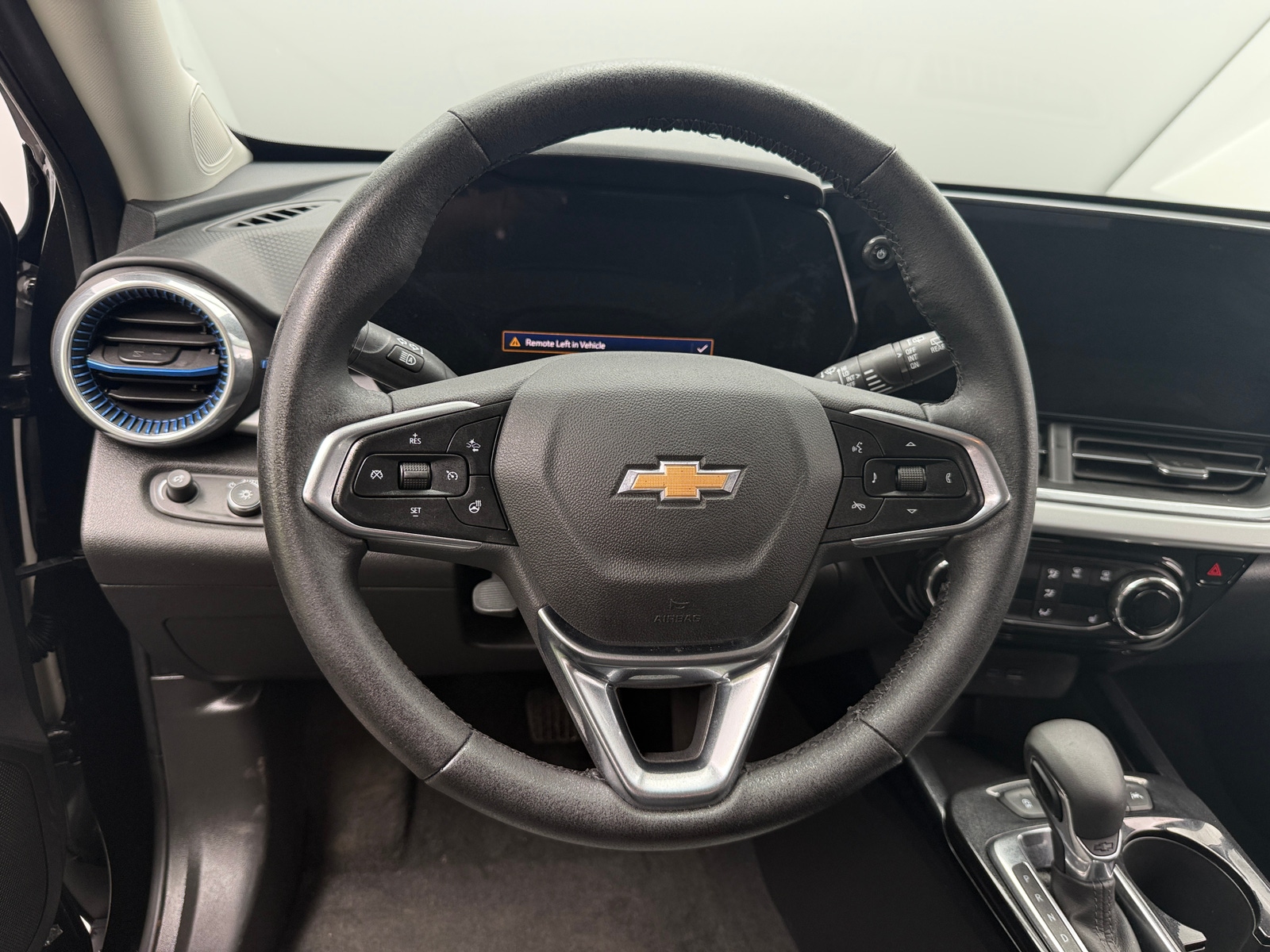 Thumbnail: 2025 Chevrolet Trax - 5