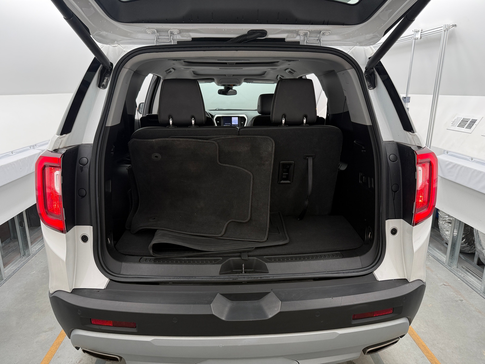 Thumbnail: 2023 GMC Acadia - 6