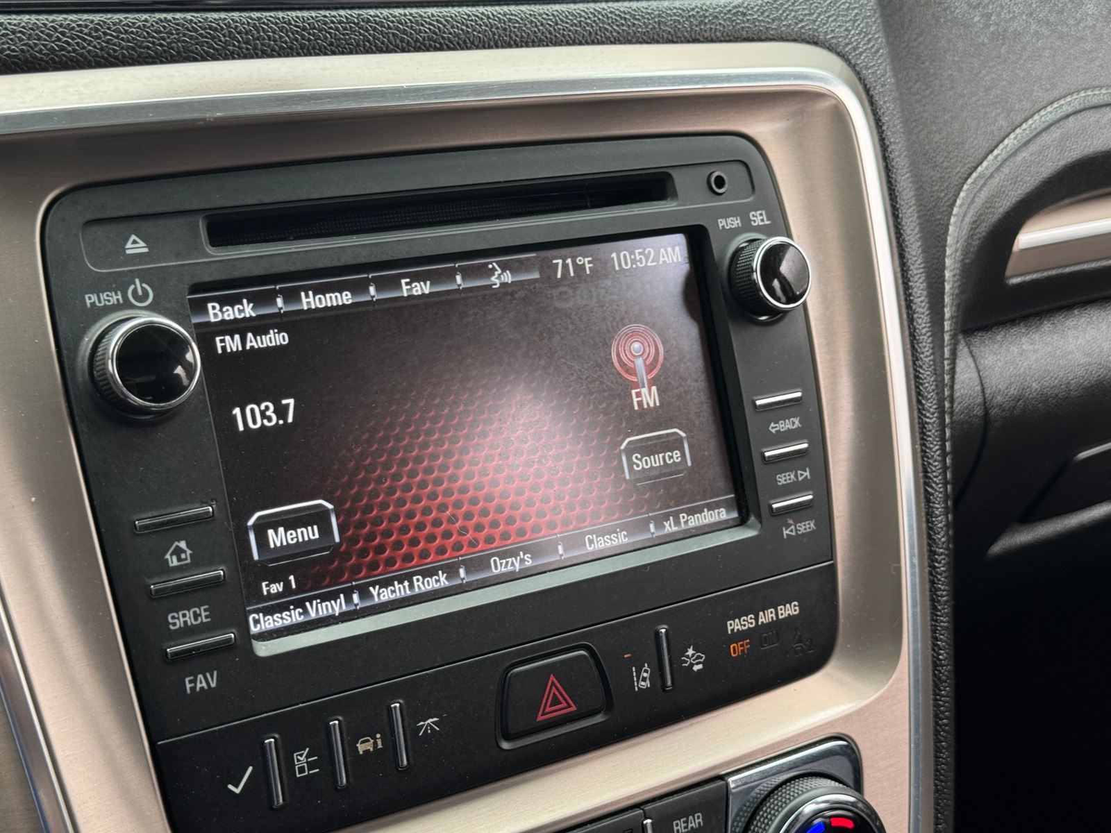 Thumbnail: 2014 GMC Acadia - 3