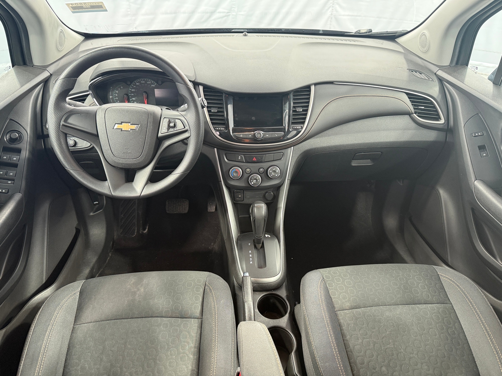 Thumbnail: 2018 Chevrolet Trax - 3