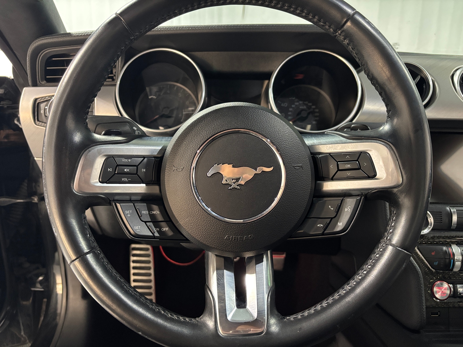 Thumbnail: 2019 Ford Mustang - 3