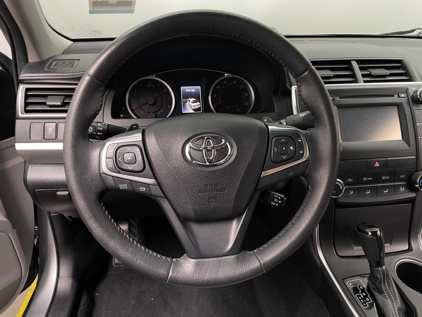Thumbnail: 2017 Toyota Camry - 5