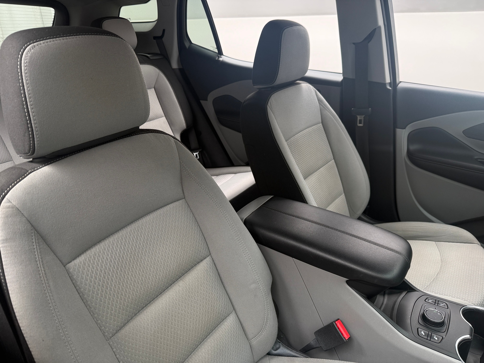 Thumbnail: 2022 GMC Terrain - 2
