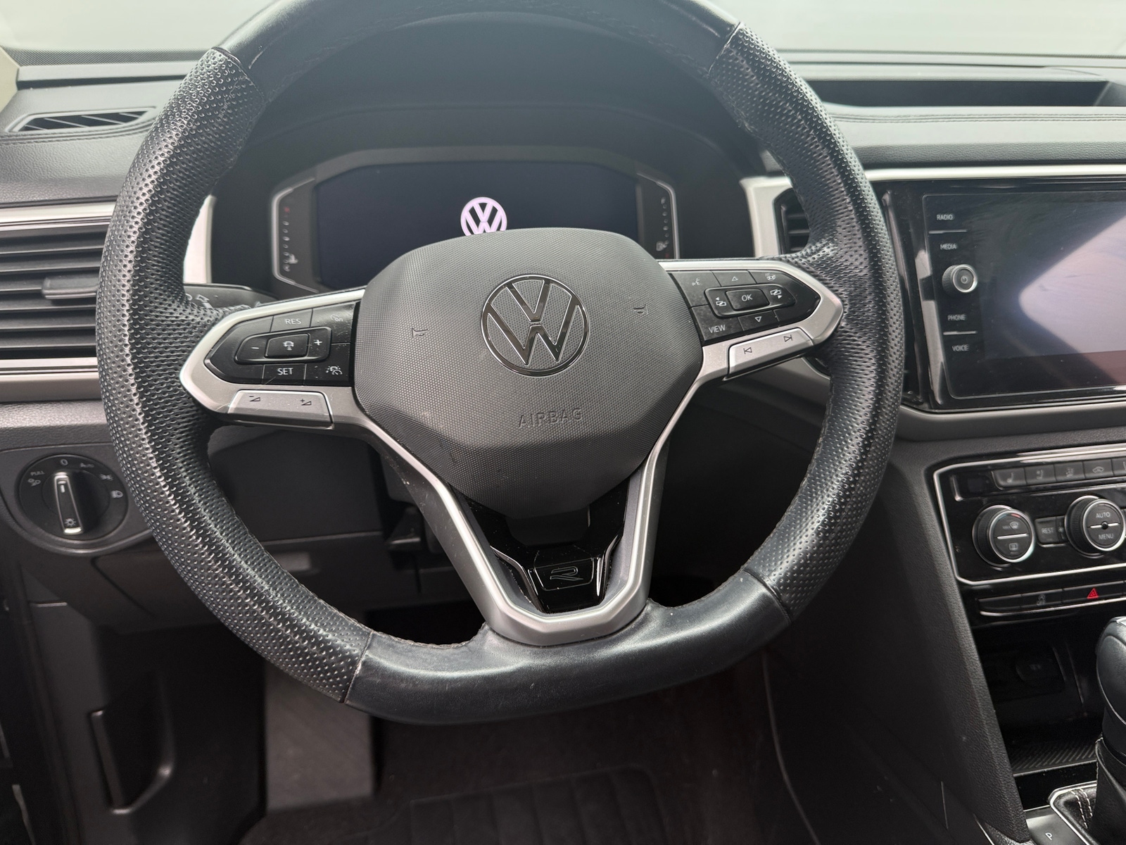 Thumbnail: 2021 Volkswagen Atlas - 4