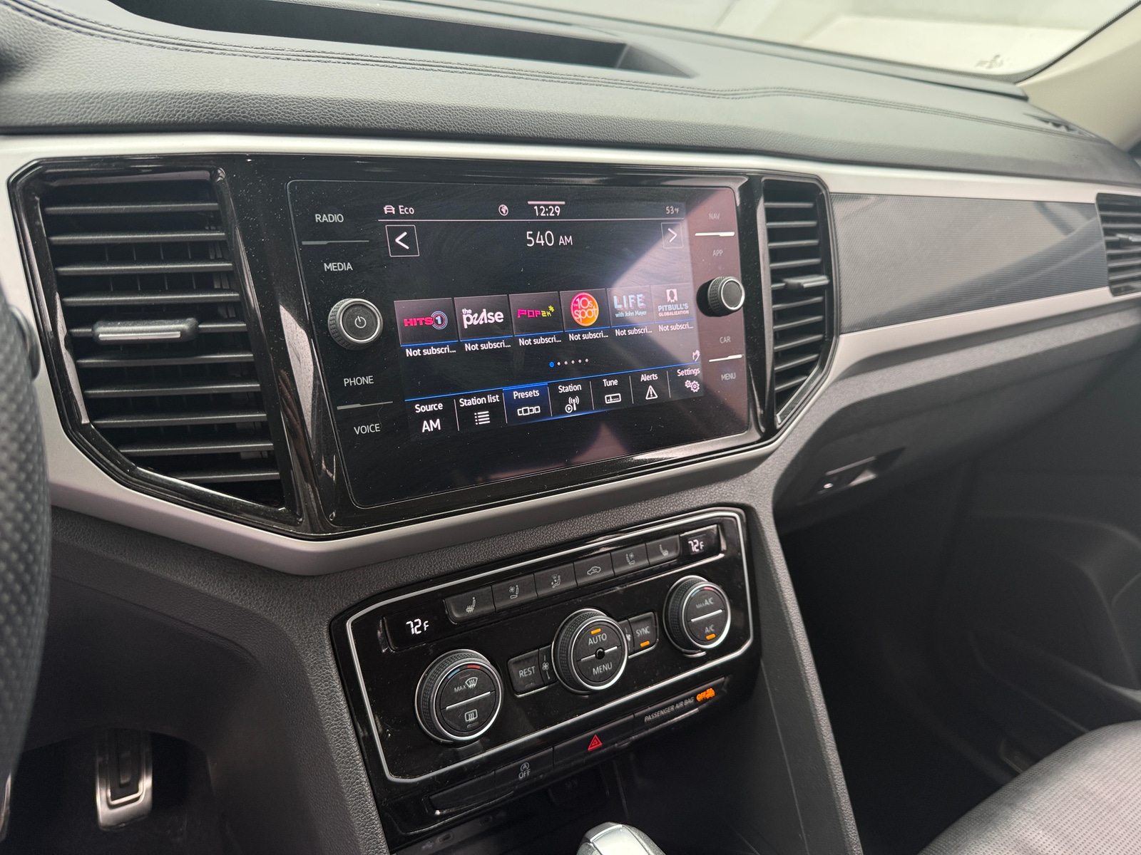 Thumbnail: 2021 Volkswagen Atlas - 3