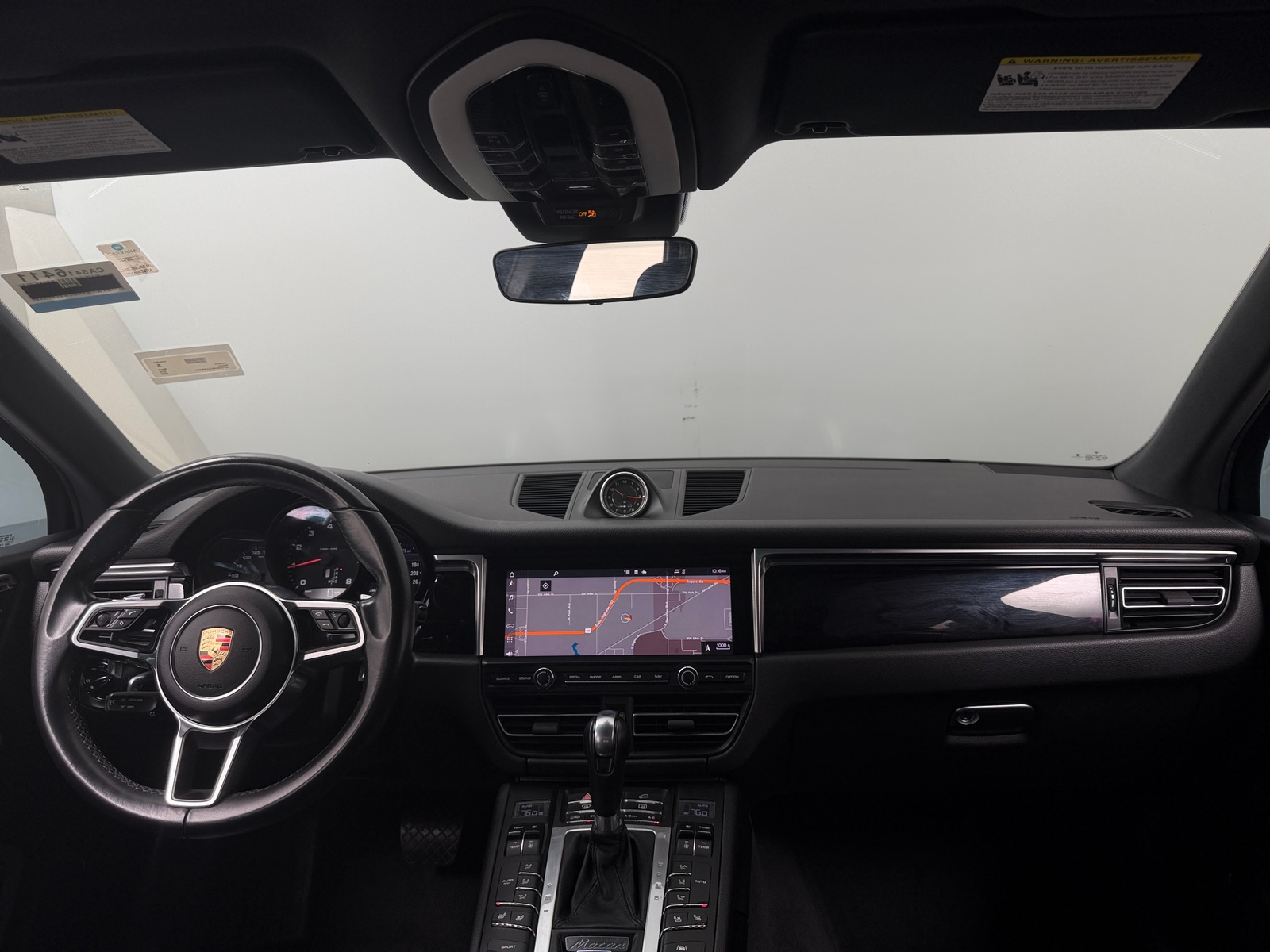 Thumbnail: 2020 Porsche Macan - 2
