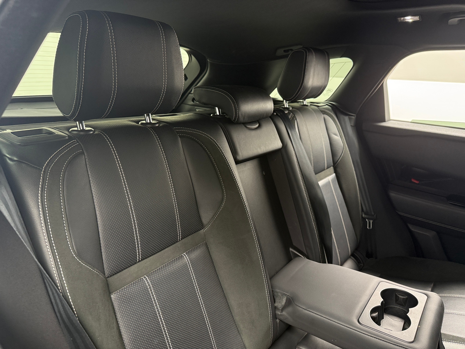 Thumbnail: 2020 Land Rover Range Rover Velar - 6