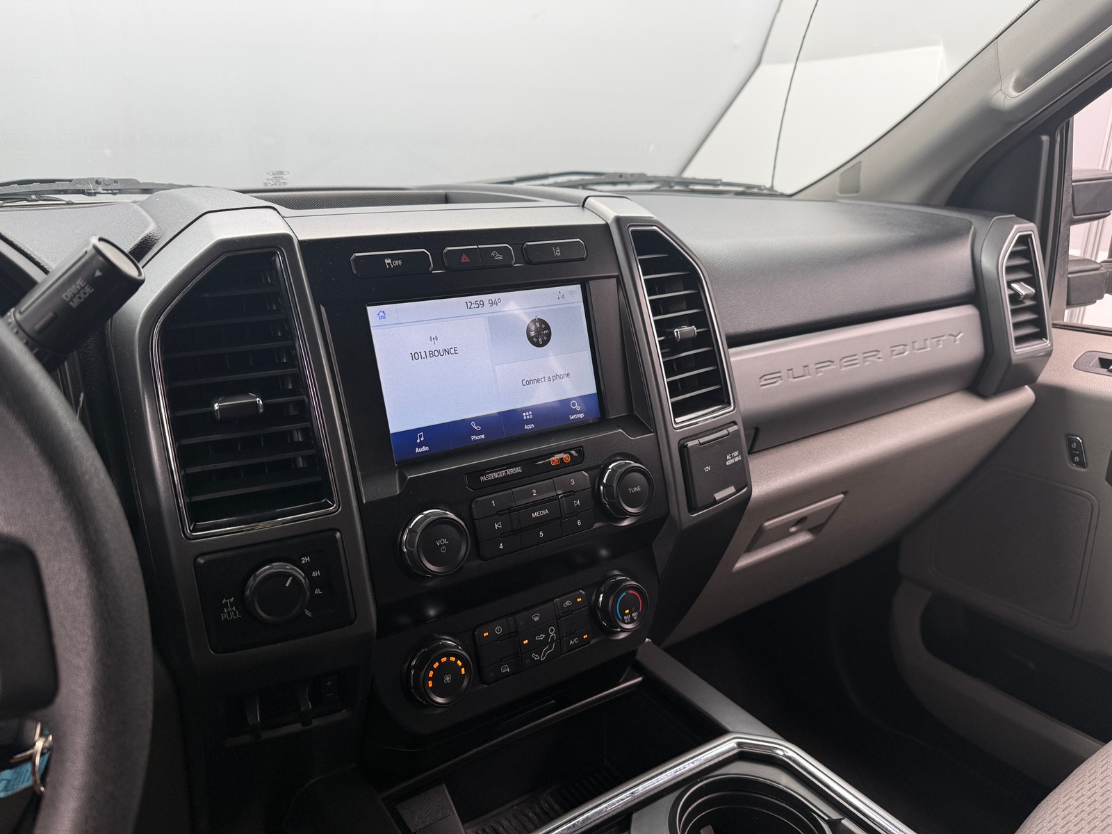 Thumbnail: 2020 Ford Econoline - 4