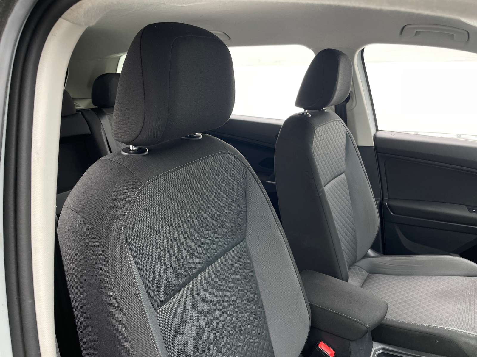 Thumbnail: 2018 Volkswagen Tiguan - 2