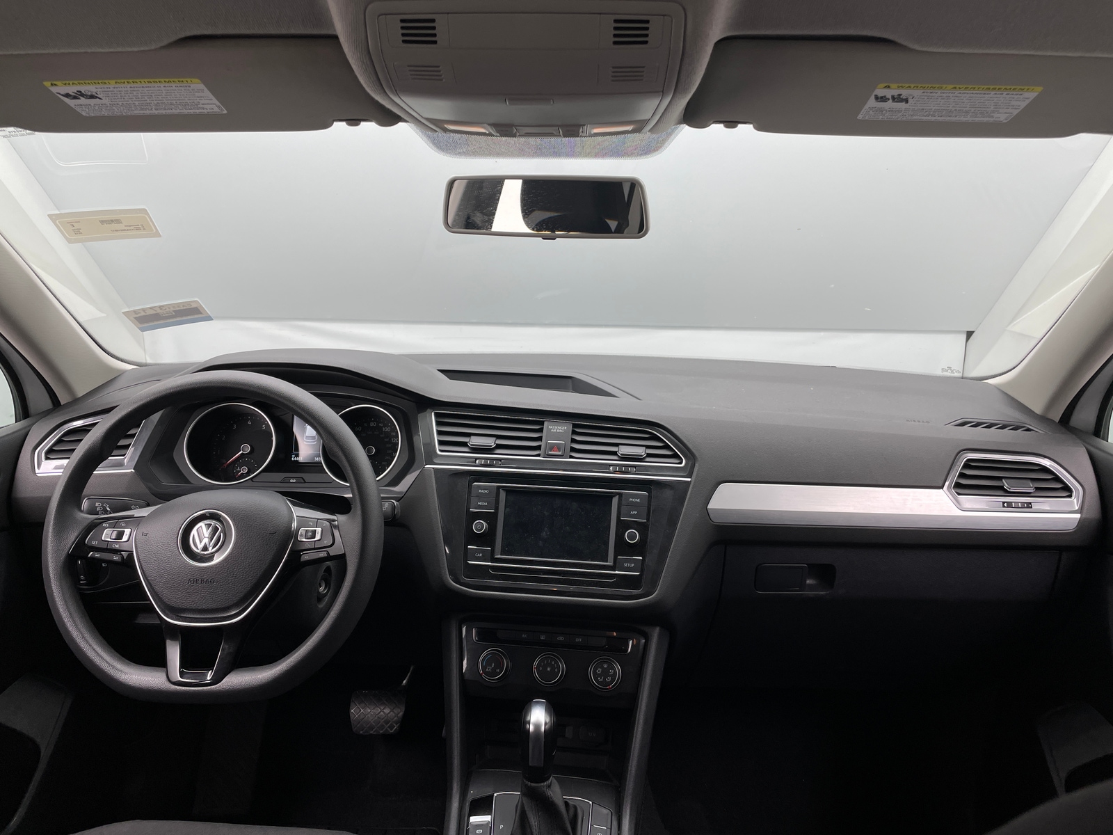 Thumbnail: 2018 Volkswagen Tiguan - 3