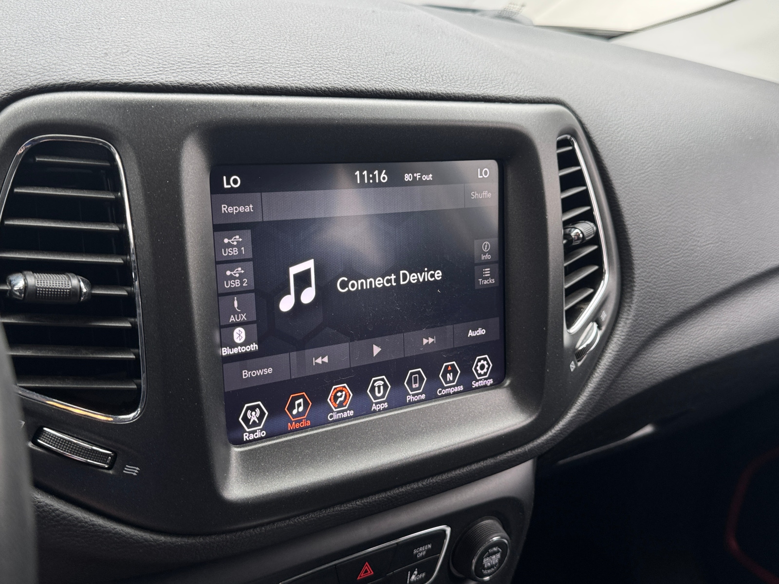 Thumbnail: 2021 Jeep Compass - 3