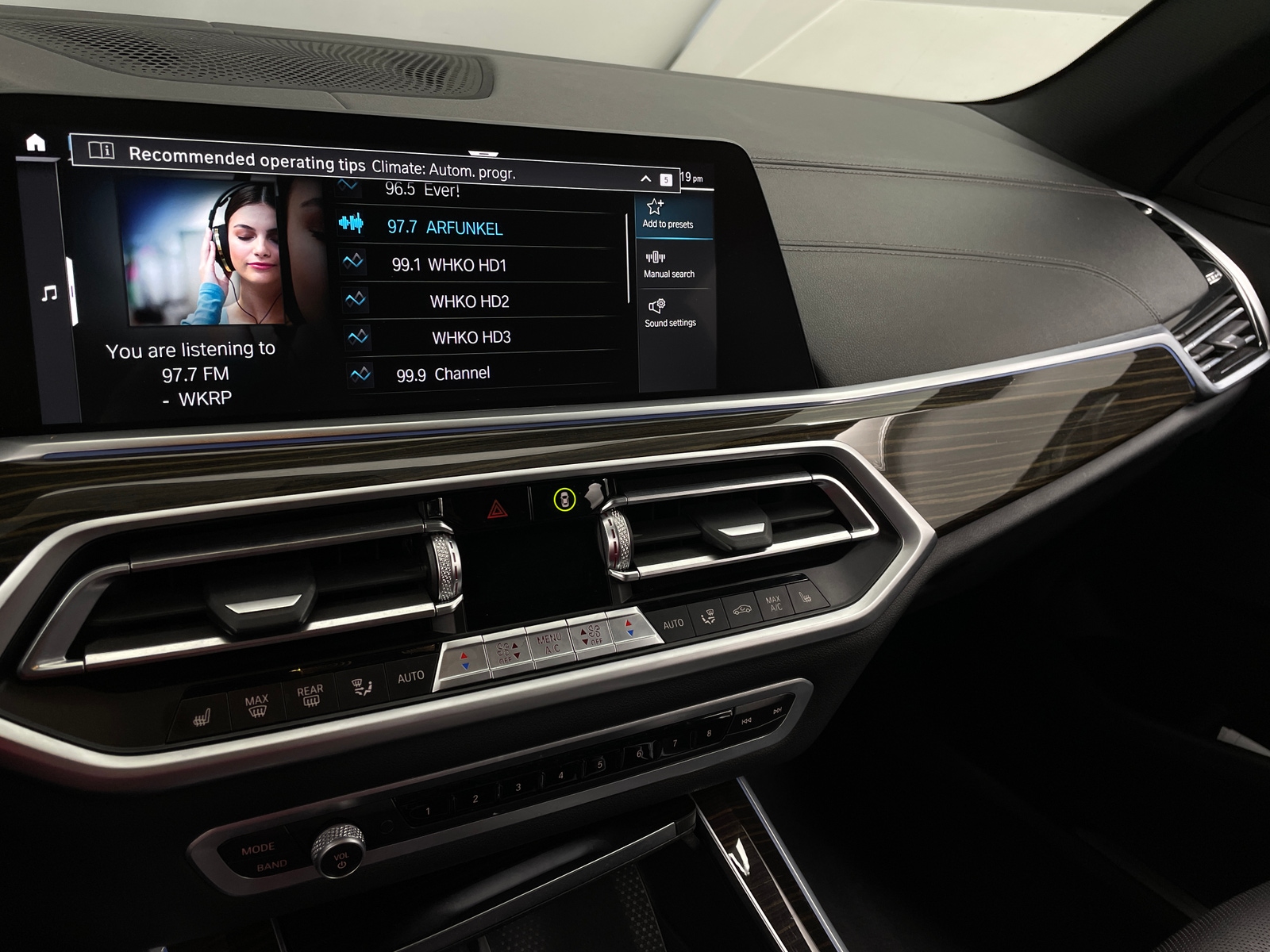 Thumbnail: 2023 BMW X5 - 3