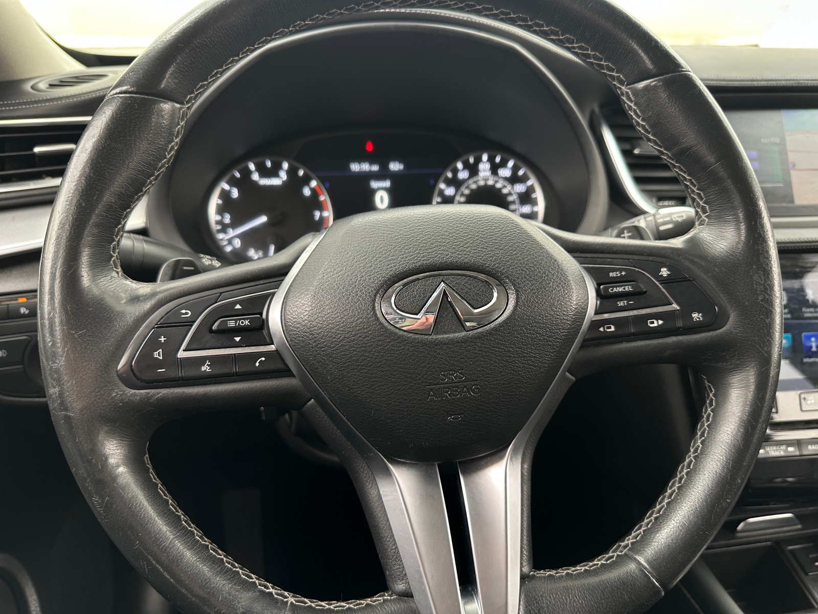 Thumbnail: 2019 INFINITI QX50 - 4