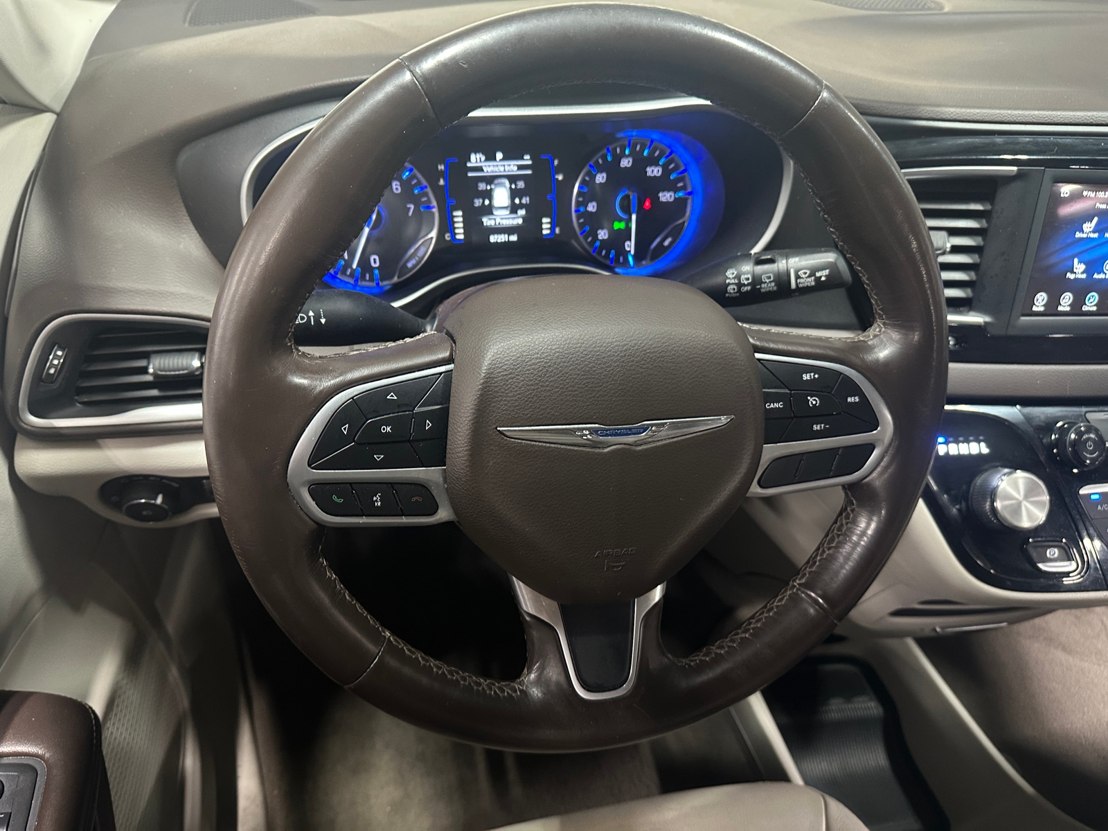 Thumbnail: 2020 Chrysler Pacifica - 4