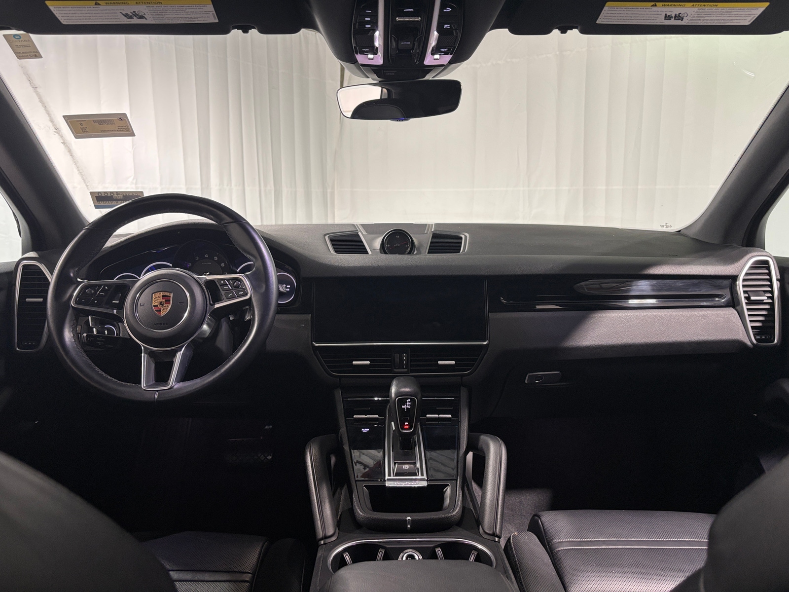 Thumbnail: 2019 Porsche Cayenne - 2