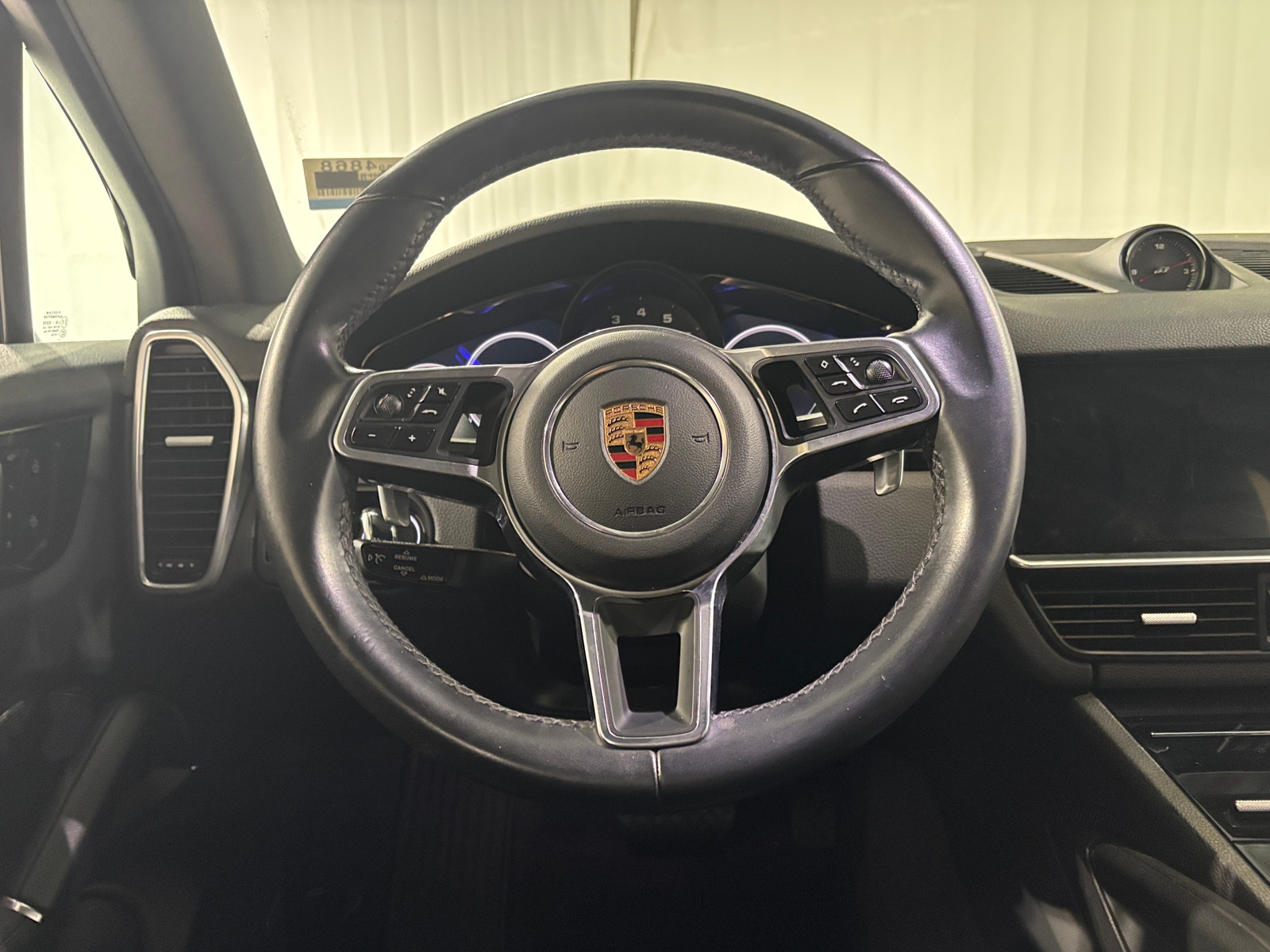 Thumbnail: 2019 Porsche Cayenne - 4