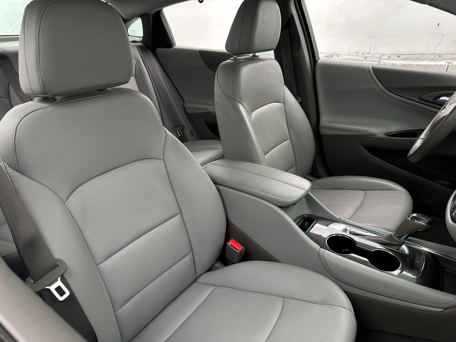 Thumbnail: 2017 Chevrolet Malibu - 2