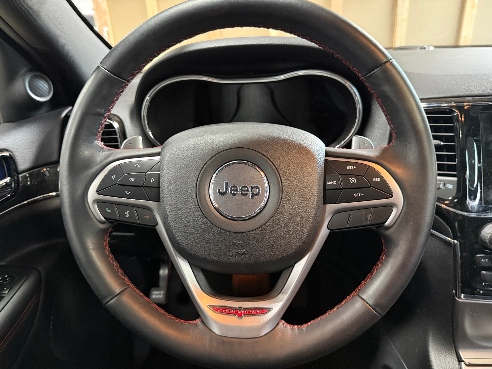 Thumbnail: 2019 Jeep Grand Cherokee - 4