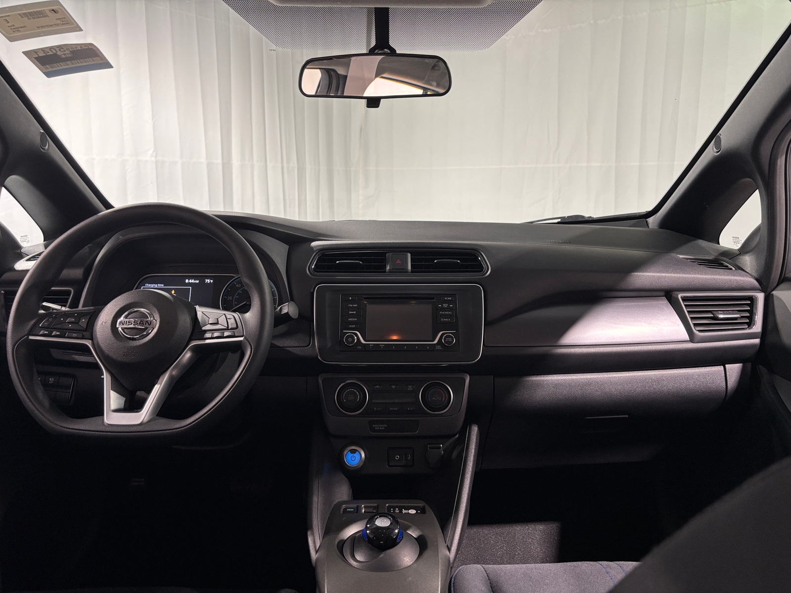 Thumbnail: 2019 Nissan Leaf - 3