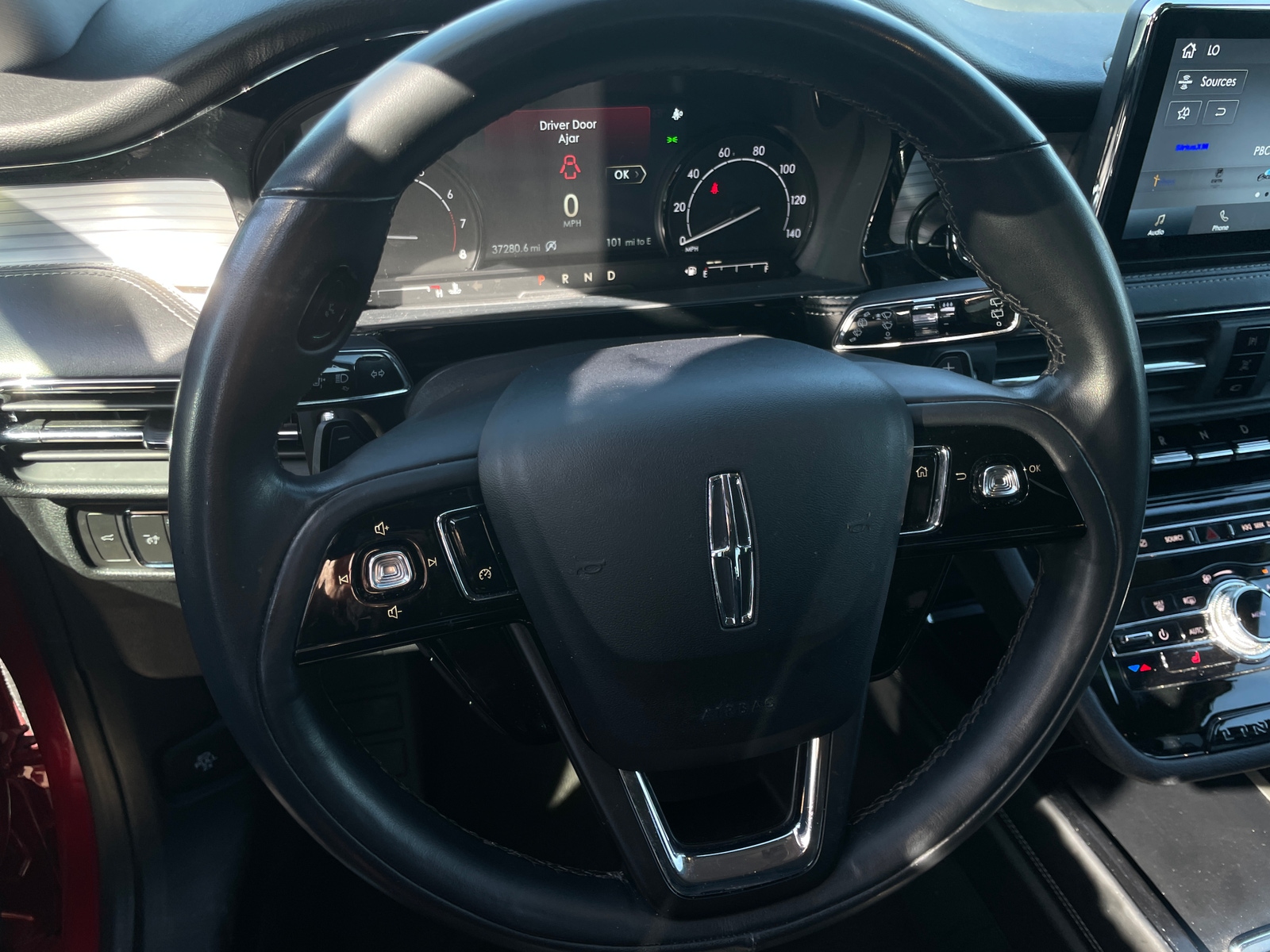 Thumbnail: 2021 Lincoln Corsair - 4