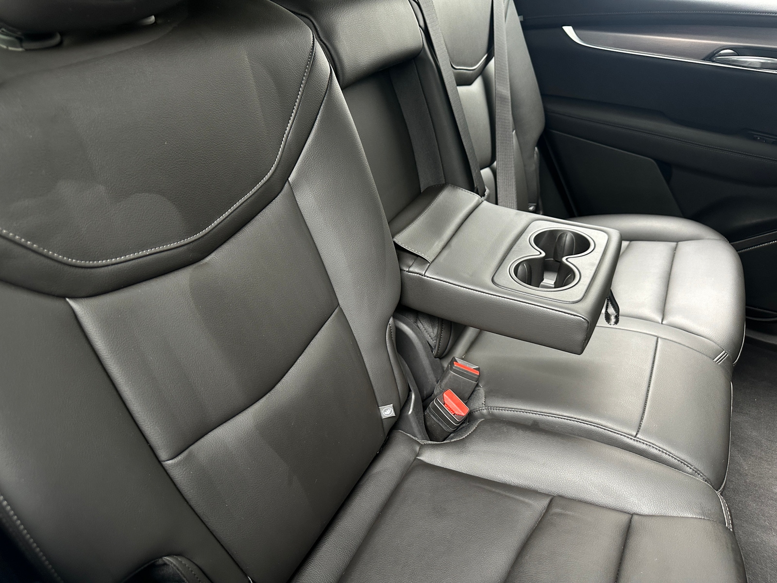 Thumbnail: 2024 Cadillac XT6 - 5
