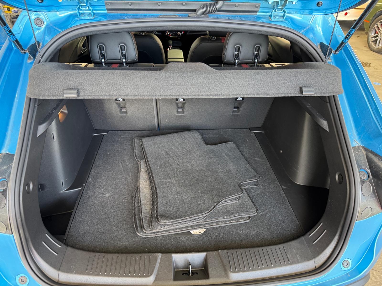 Thumbnail: 2025 Chevrolet Trax - 7