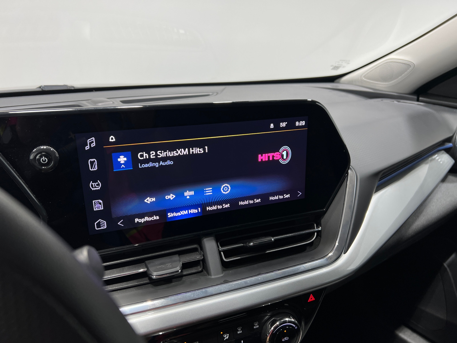 Thumbnail: 2025 Chevrolet Trax - 4