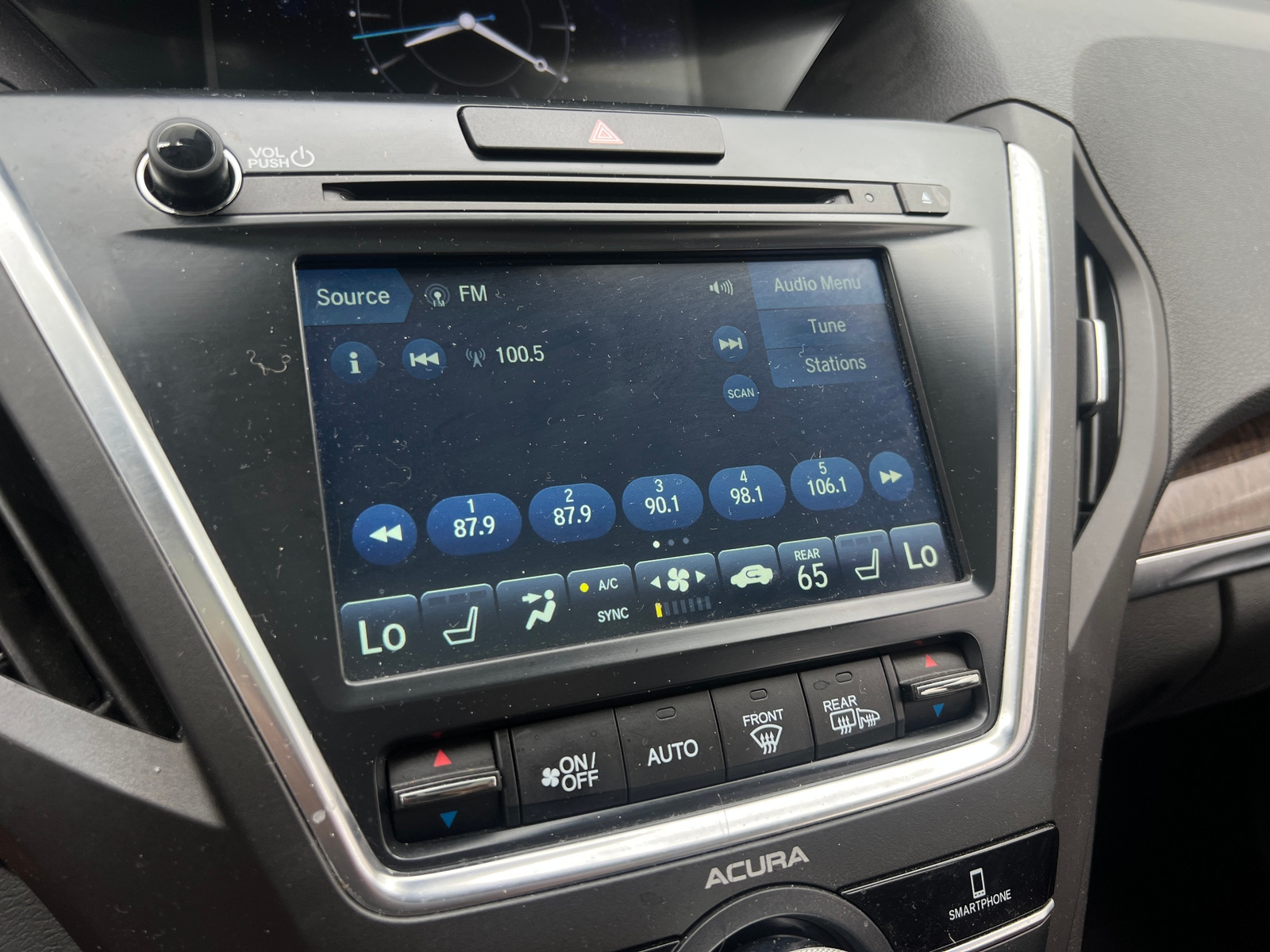 Thumbnail: 2019 Acura MDX - 3