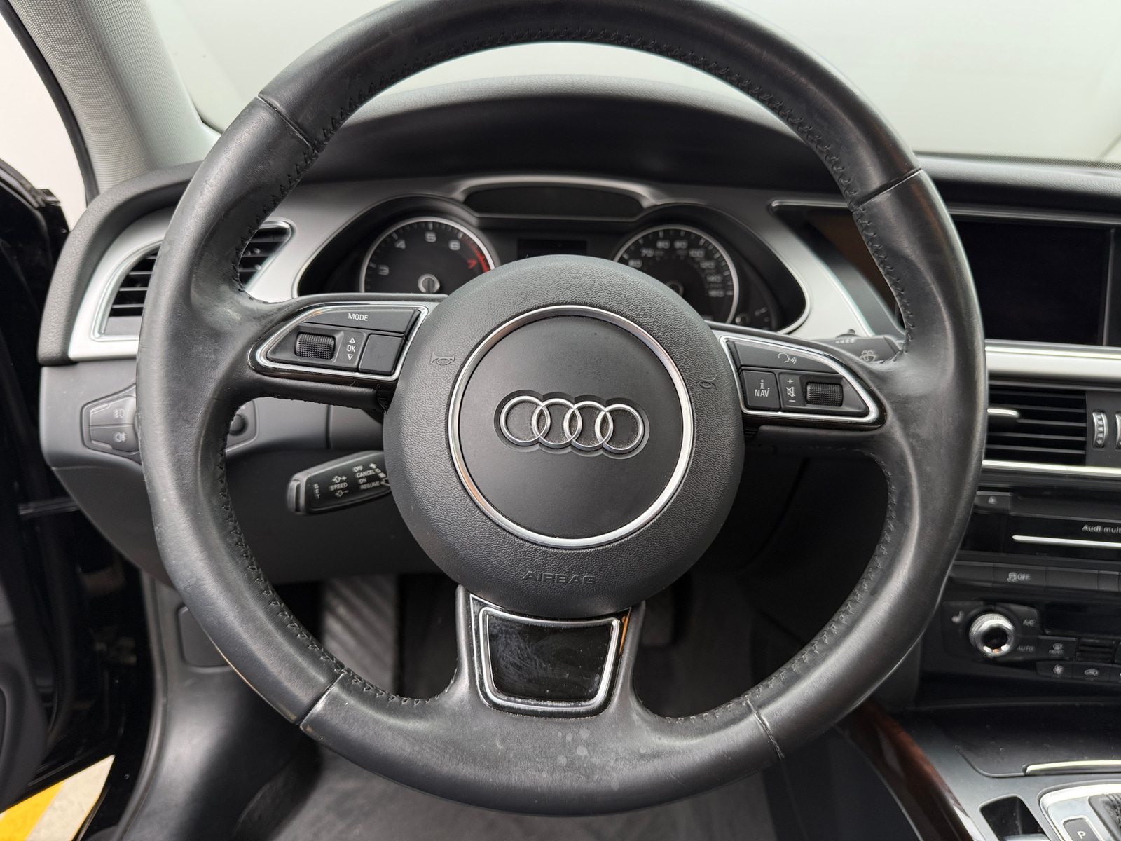 Thumbnail: 2016 Audi A4 - 4