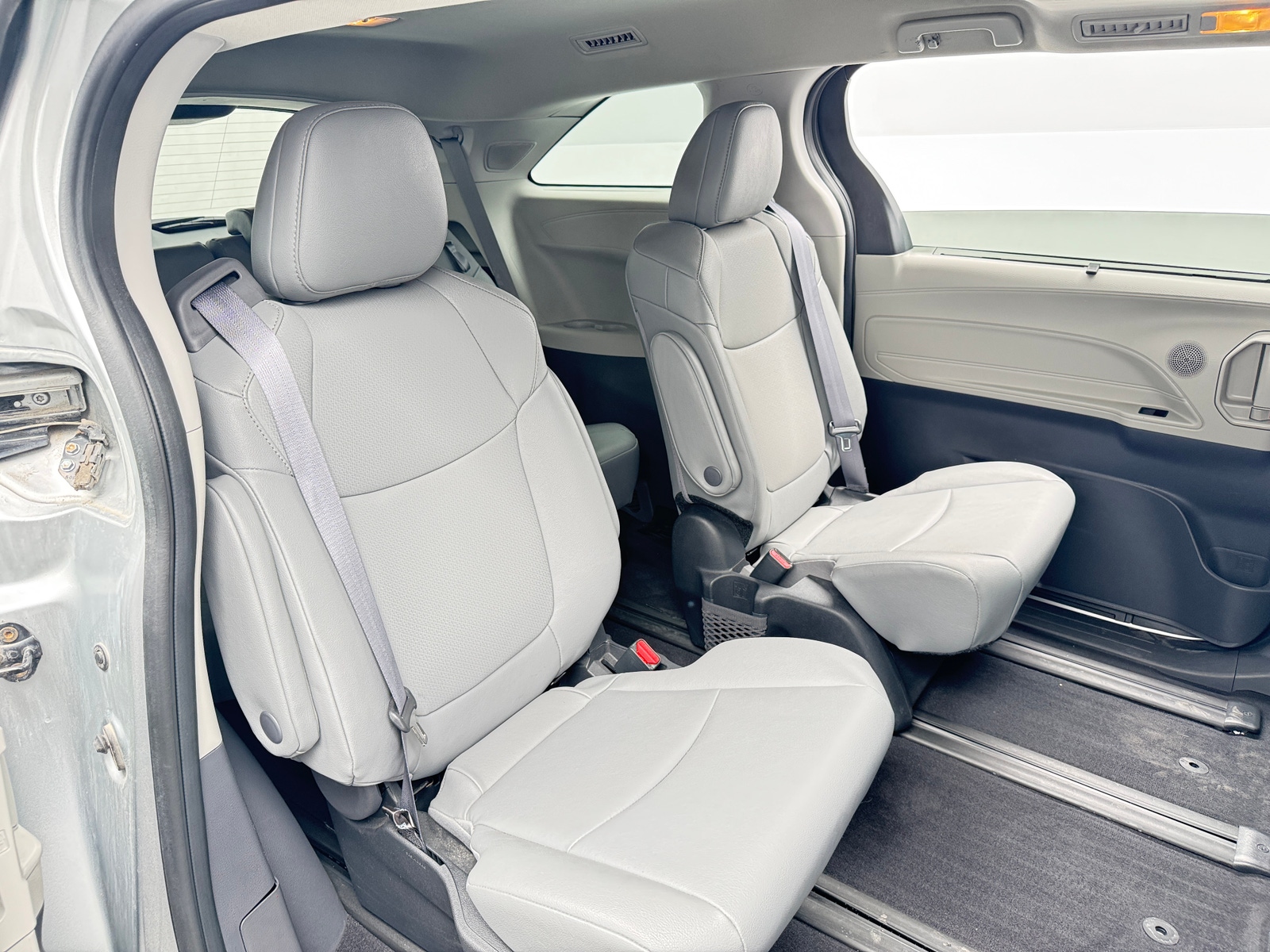 Thumbnail: 2024 Toyota Sienna - 5