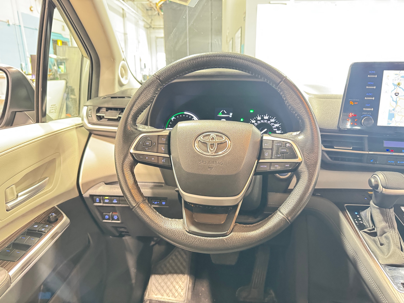 Thumbnail: 2024 Toyota Sienna - 4