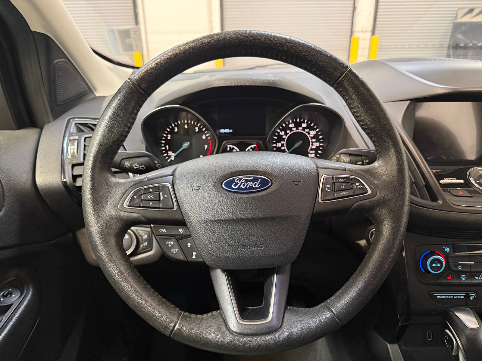 Thumbnail: 2019 Ford Escape - 4
