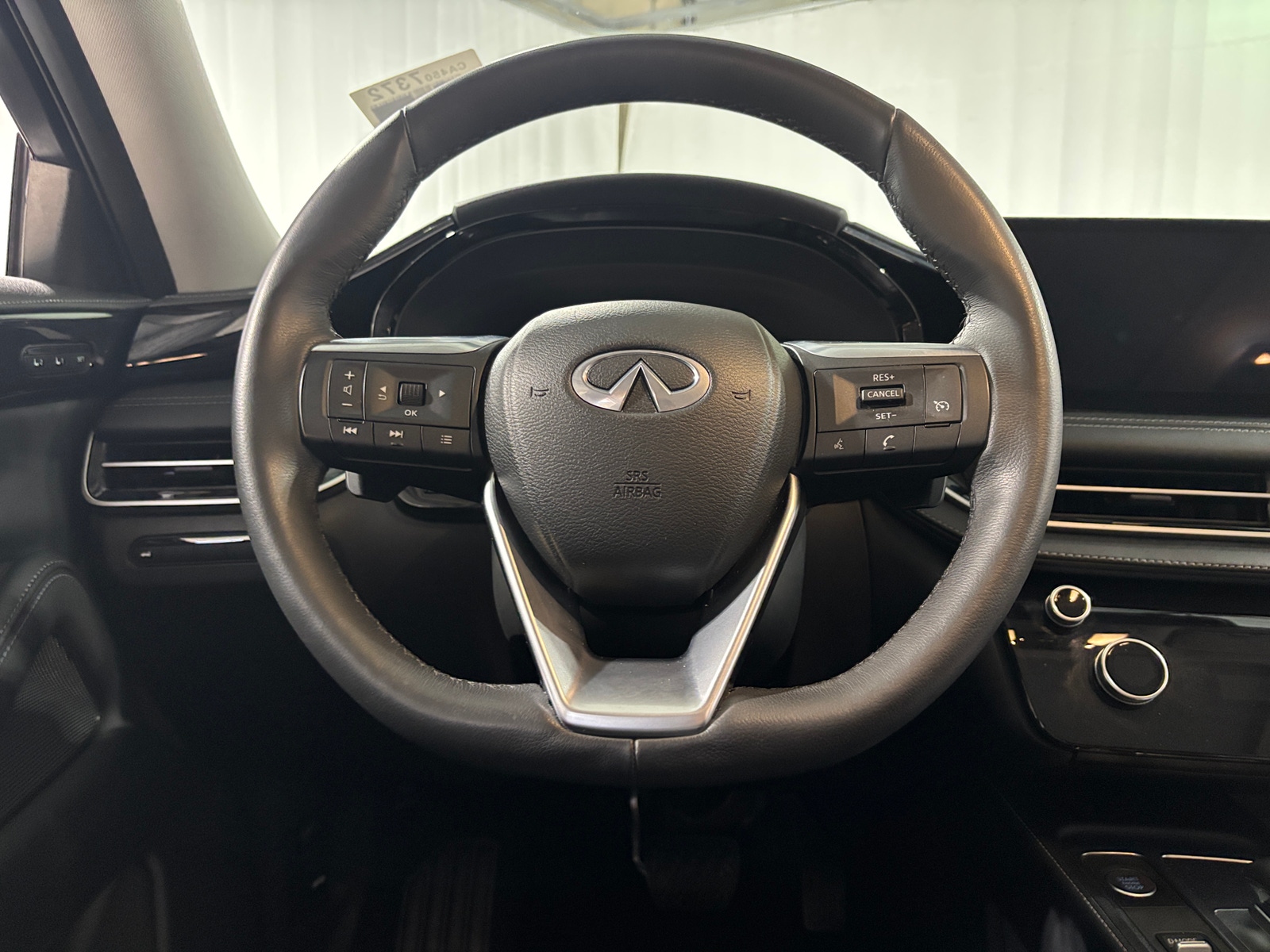 Thumbnail: 2023 INFINITI QX60 - 4