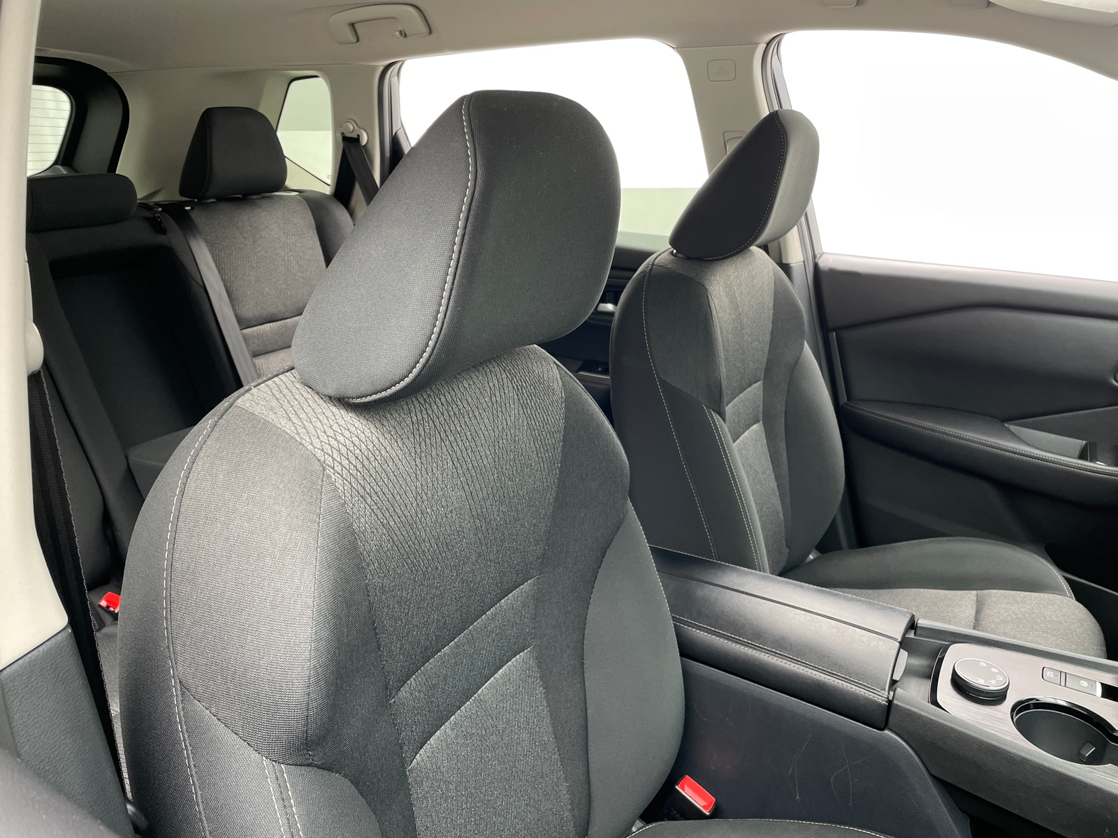 Thumbnail: 2025 Nissan Rogue - 2