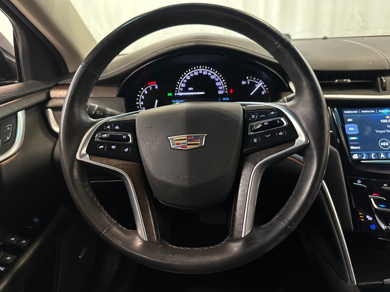 Thumbnail: 2018 Cadillac XTS - 4