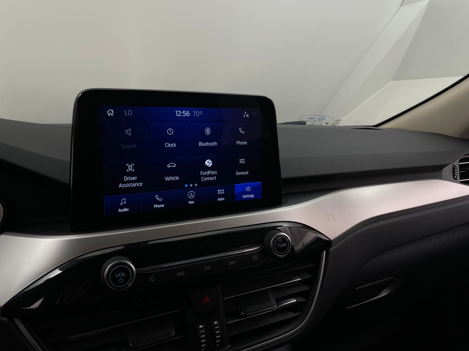 Thumbnail: 2020 Ford Escape - 3