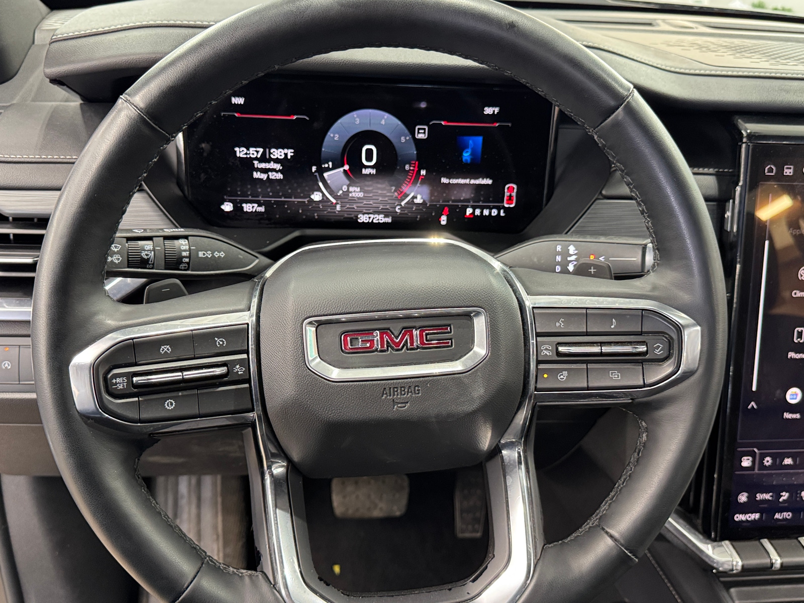 Thumbnail: 2024 GMC Acadia - 4
