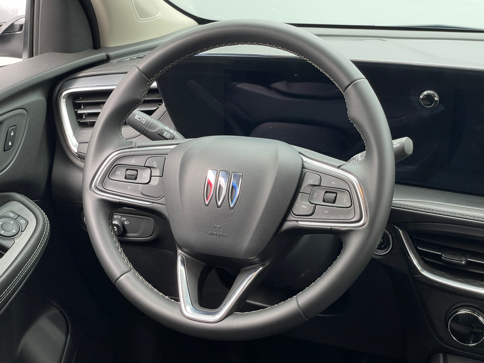Thumbnail: 2025 Buick Encore GX - 4