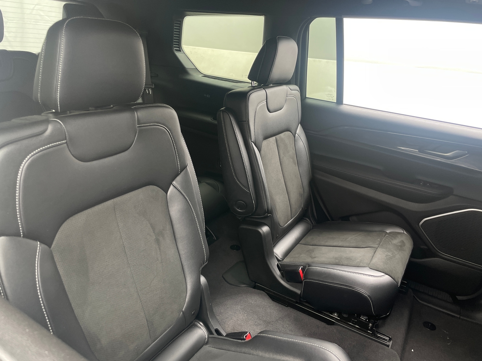 Thumbnail: 2021 Jeep Grand Cherokee L - 5
