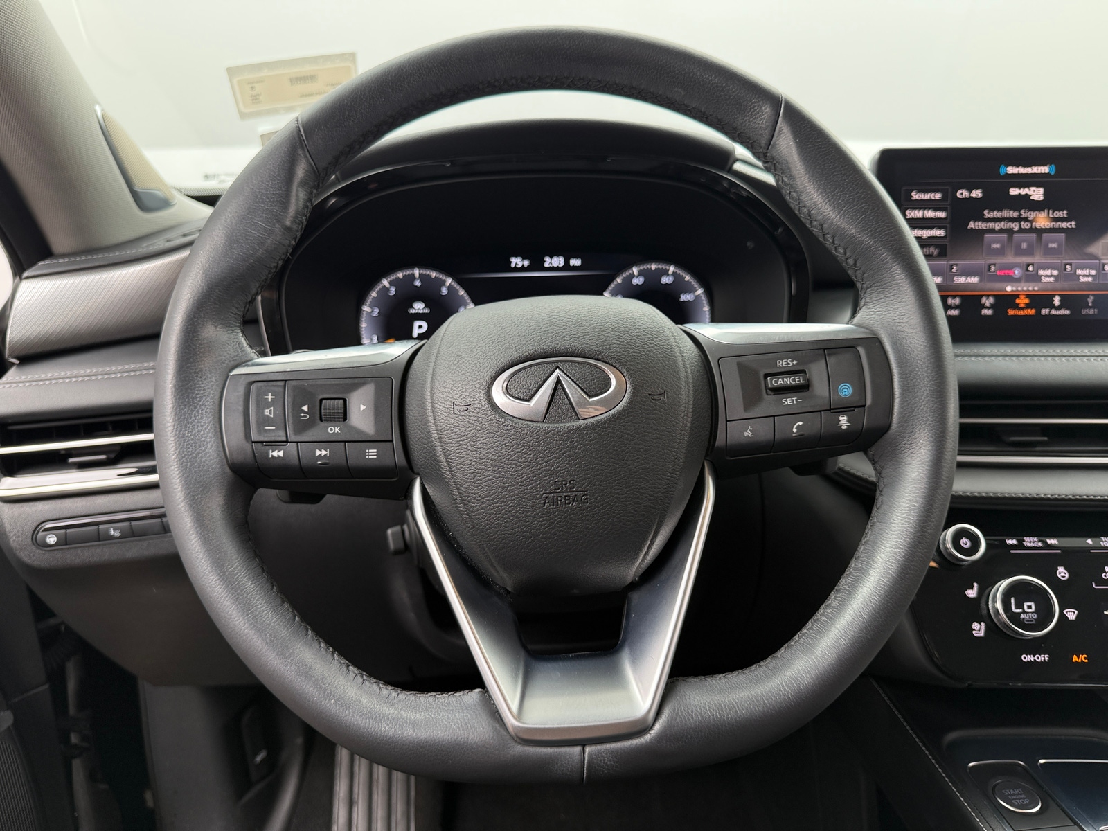 Thumbnail: 2023 INFINITI QX60 - 4