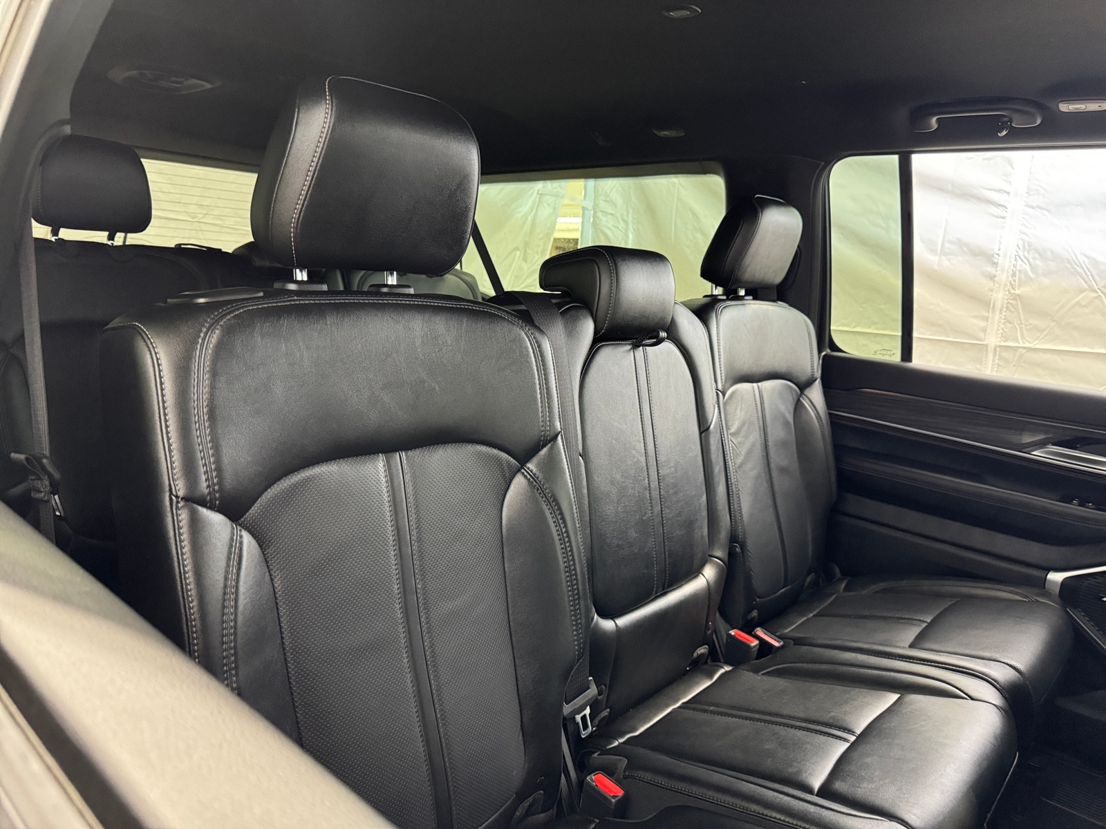 Thumbnail: 2024 Jeep Wagoneer - 5