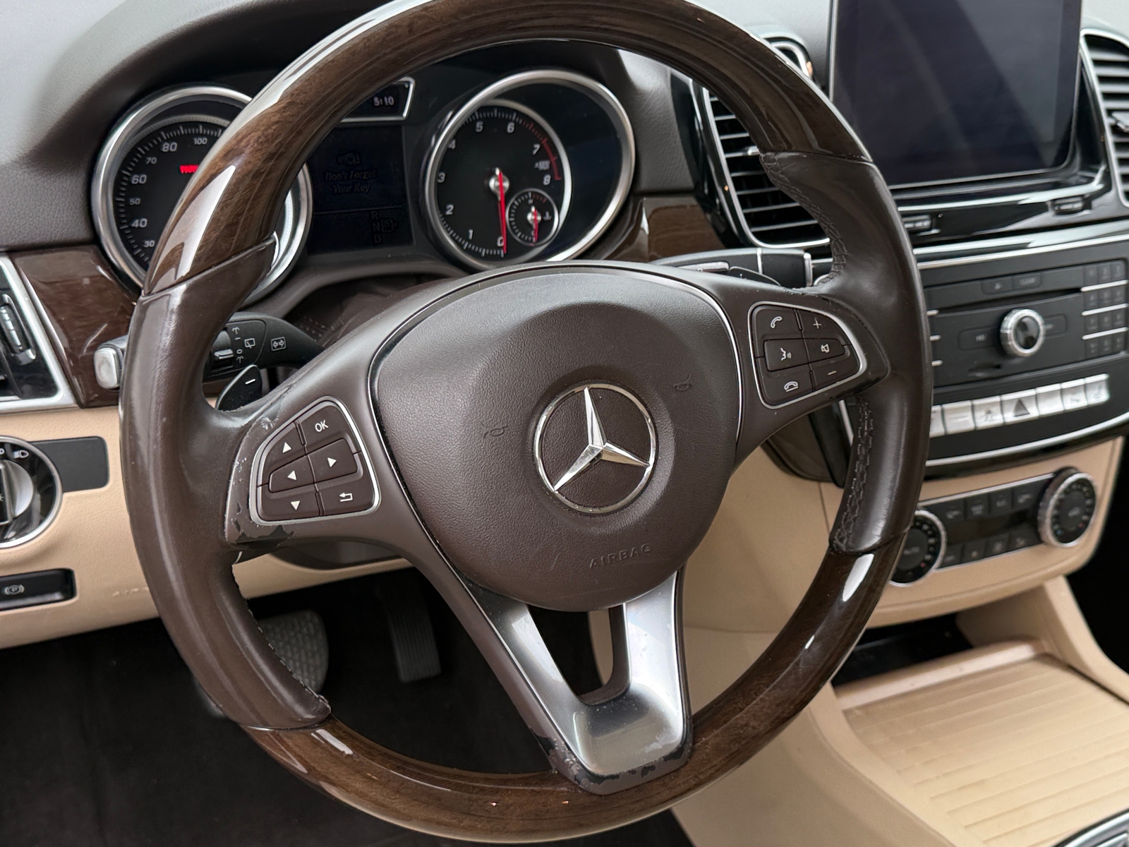 Thumbnail: 2018 Mercedes-Benz GLE - 4