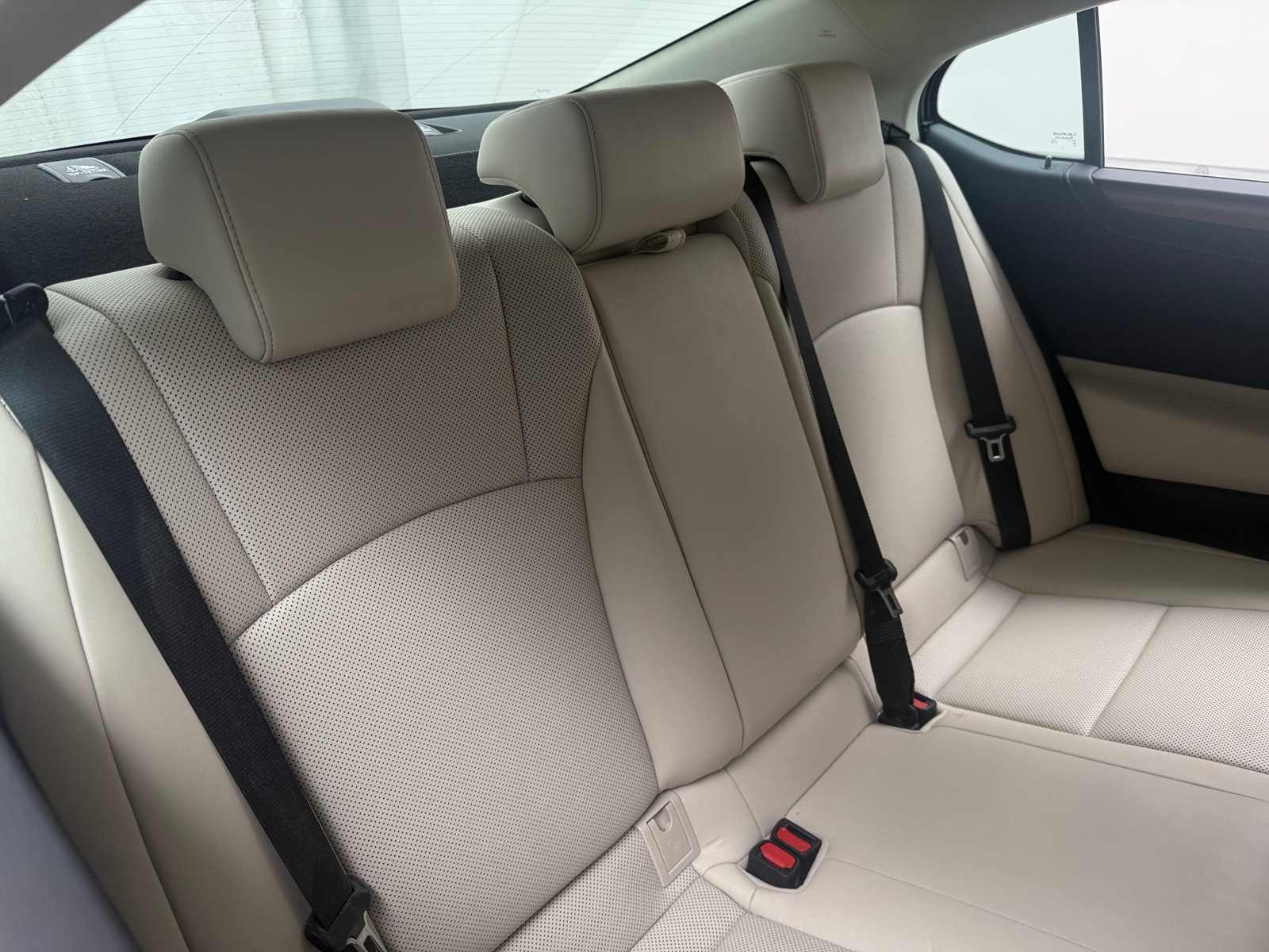 Thumbnail: 2025 Lexus ES - 5