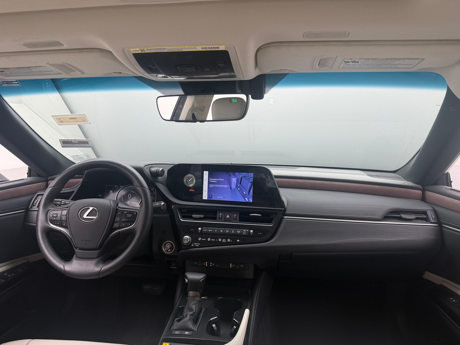 Thumbnail: 2025 Lexus ES - 2