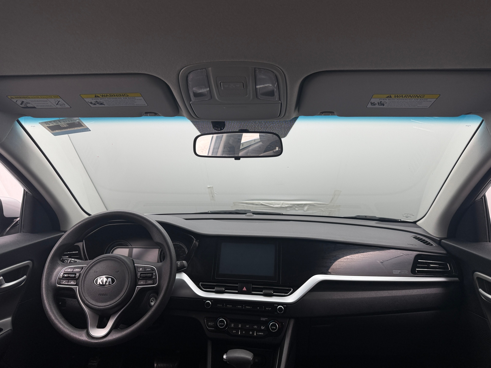 Thumbnail: 2021 Kia Niro - 3