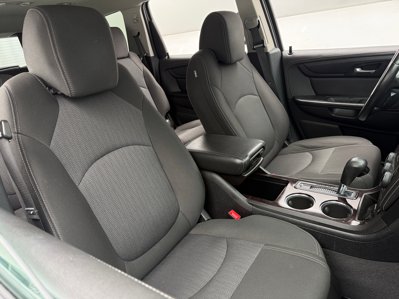 Thumbnail: 2017 Chevrolet Traverse - 2