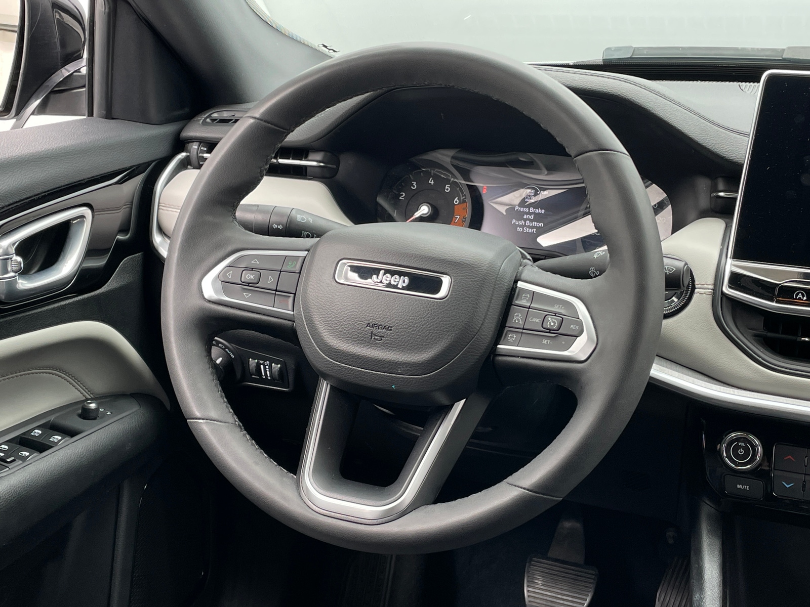 Thumbnail: 2025 Jeep Compass - 4