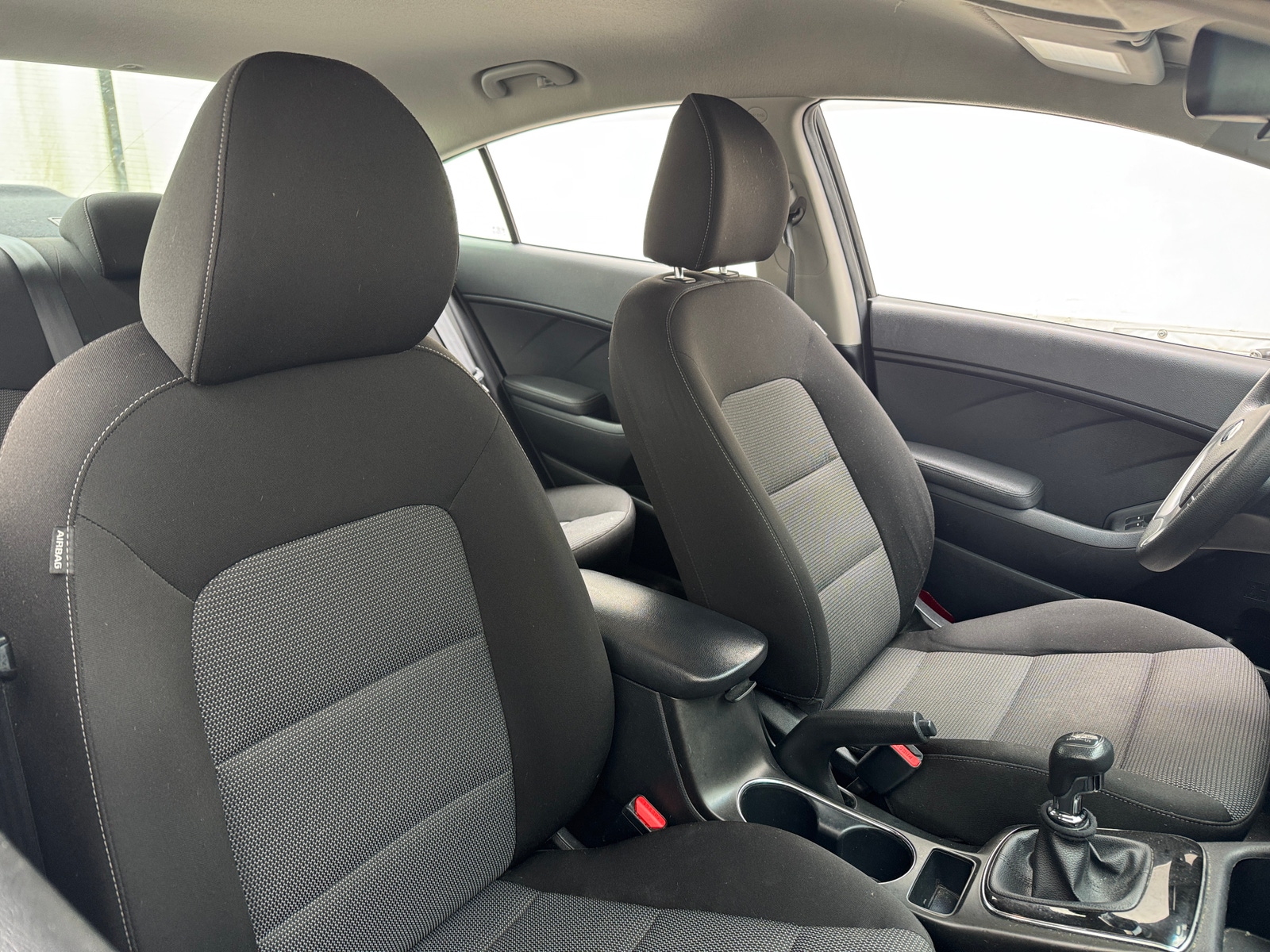 Thumbnail: 2017 Kia Forte - 2
