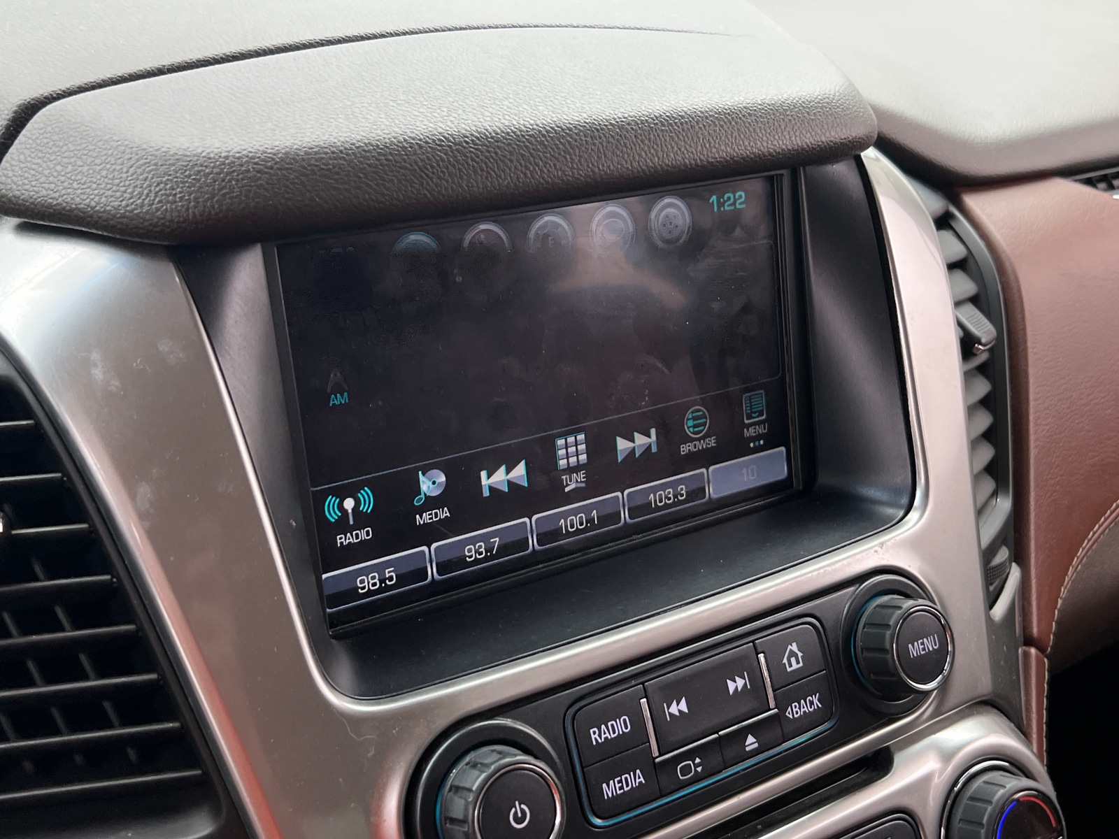 Thumbnail: 2017 Chevrolet Tahoe - 3