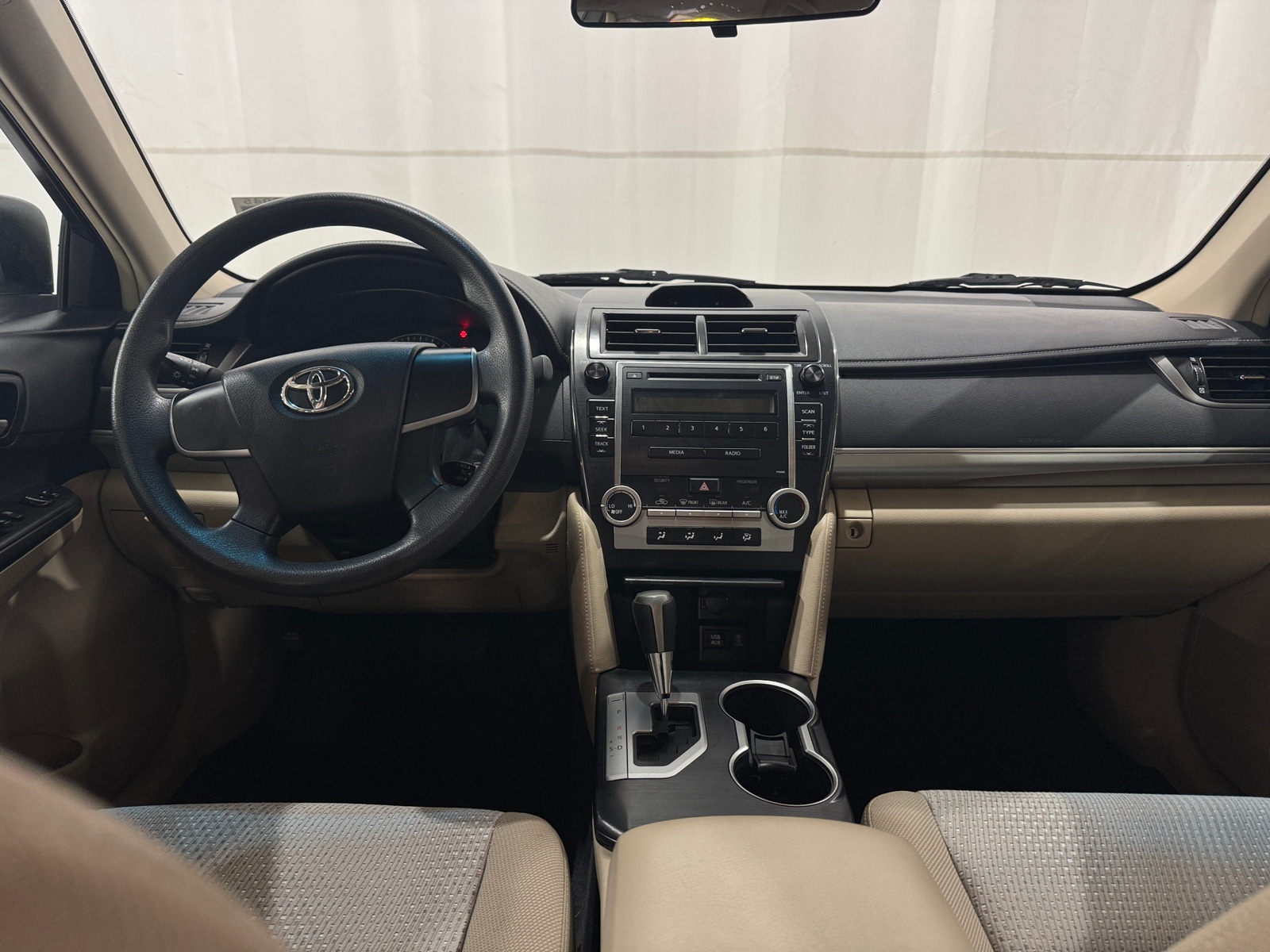 Thumbnail: 2012 Toyota Camry - 3